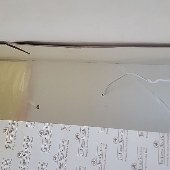 NWT The Ashton Drake Galleries doll - Picture 7 of 7